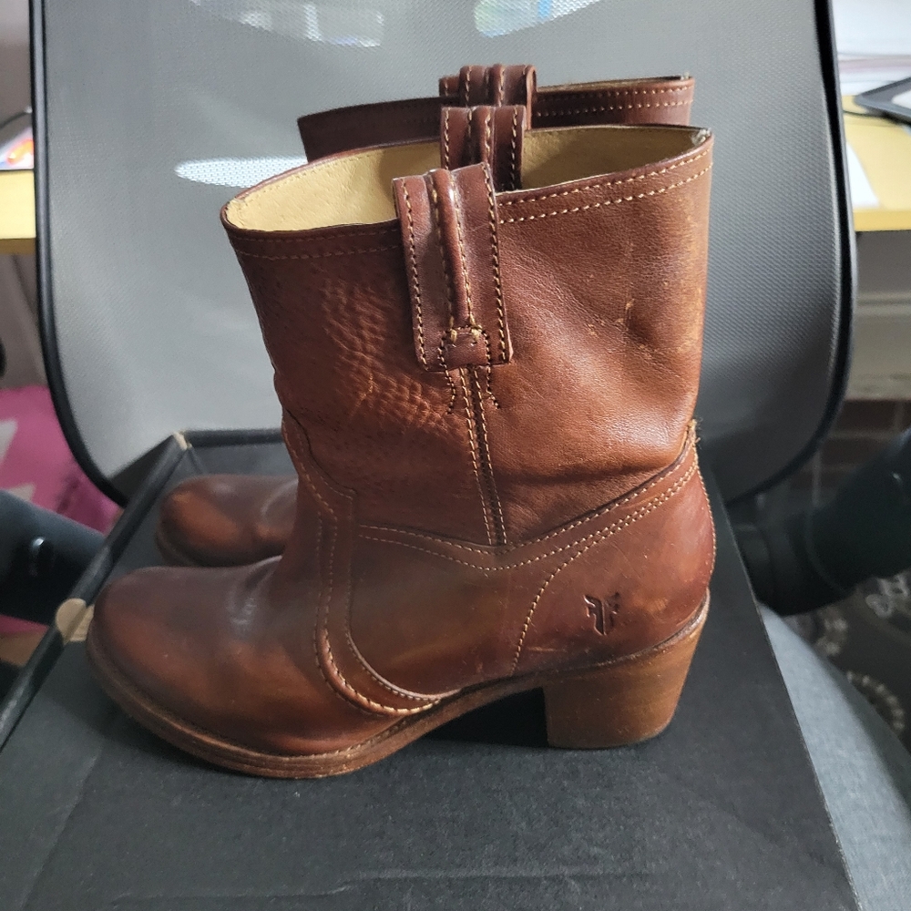 Shorty western style Frye boots.